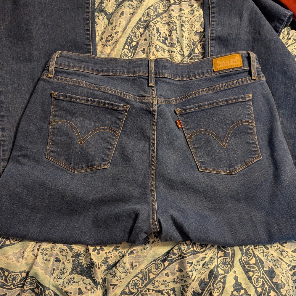 Levi's Blue Straight Leg Jeans with Classic Stitching